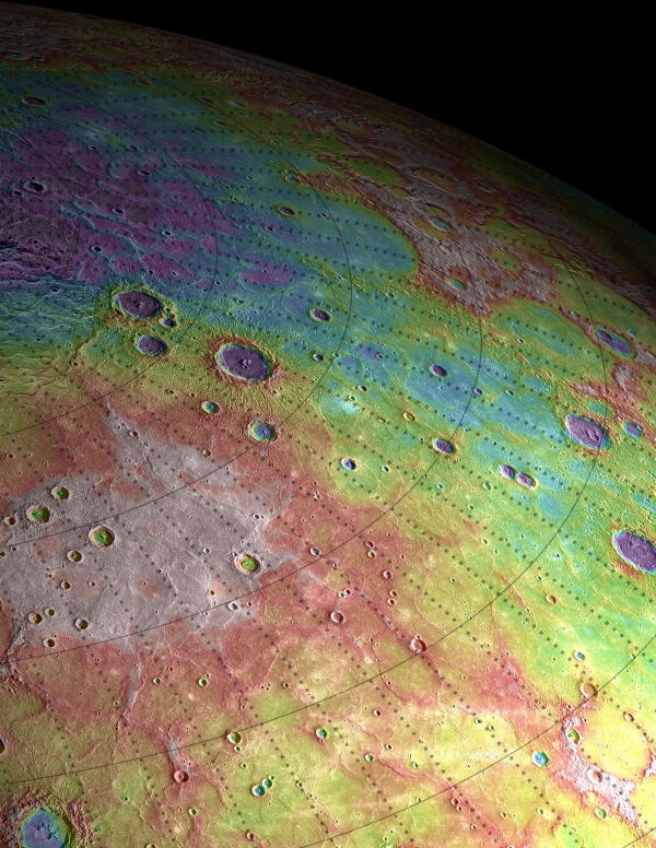 Перспектива северных вулканических равнин Меркурия по данным зонда (space.com)