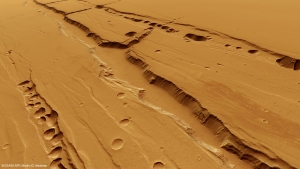 Каналы на Марсе (esa.int)