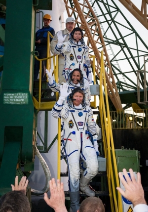 Прощание 31-го экипажа с Землей (space.com)