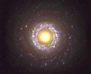 Сейфертова галактика NGC 7742 (cfa.harvard.edu)