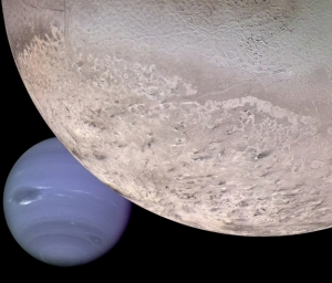 Наложение снимков Нептуна и Тритона (space.com)