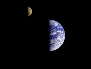 Земля и Луна (newscientist.com)