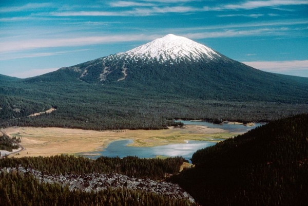 Гора Бачелор (wikipedia.org)