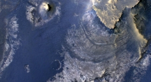 Спектральный снимок поверхности кратера (sciencedaily.com)