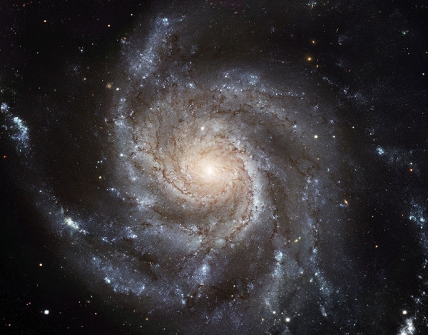 Галактика М101 (wikipedia.org)