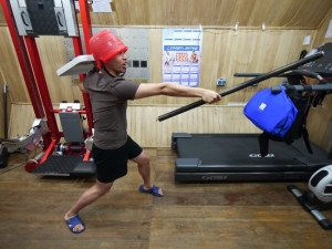 Физические тренировки (фото - https://mars500.imbp.ru)