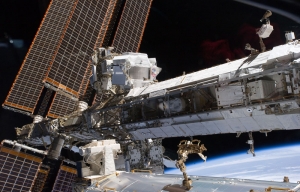 Магнитный альфа-спектрометр на борту МКС (space.com)