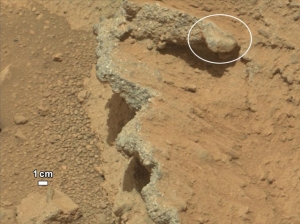 Признаки древних потоков на Марсе (space.com)