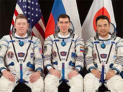 Экипаж миссии МКС-28/29 (Изображение — tsenki.com) 