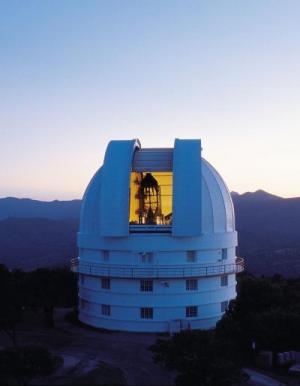 2.1-метровый телескоп Обсерватории МакДональда, наблюдавший звезду (phys.org)