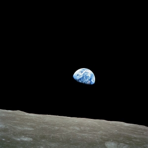 Наша планета на Лу не (wikipedia.org)