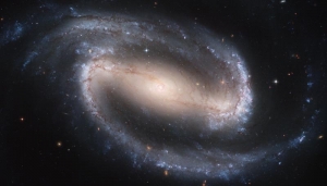 Современная спиральная галактика NGC 1300 (ras.org.uk)