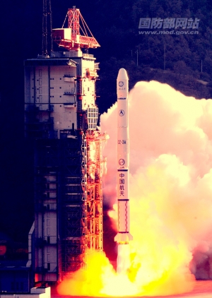Запуск ракеты-носителя (space.com)