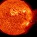 Корональные выбросы массы на Солнце могут быть ответственны за выветривание поверхности Луны.